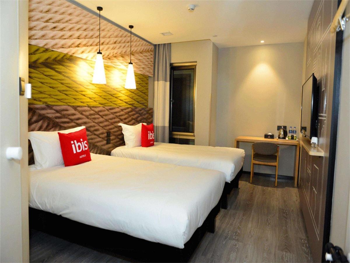 Ibis Beijing Guanzhuang Changying Middle Road Hotel Экстерьер фото